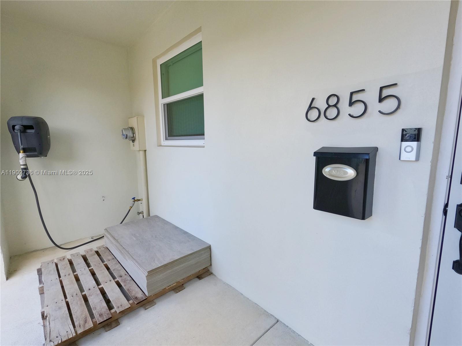 PALM SPRINGS VILLAS 3RD A - Residential