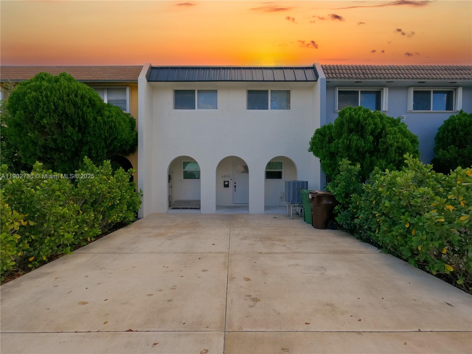 PALM SPRINGS VILLAS 3RD A - Residential