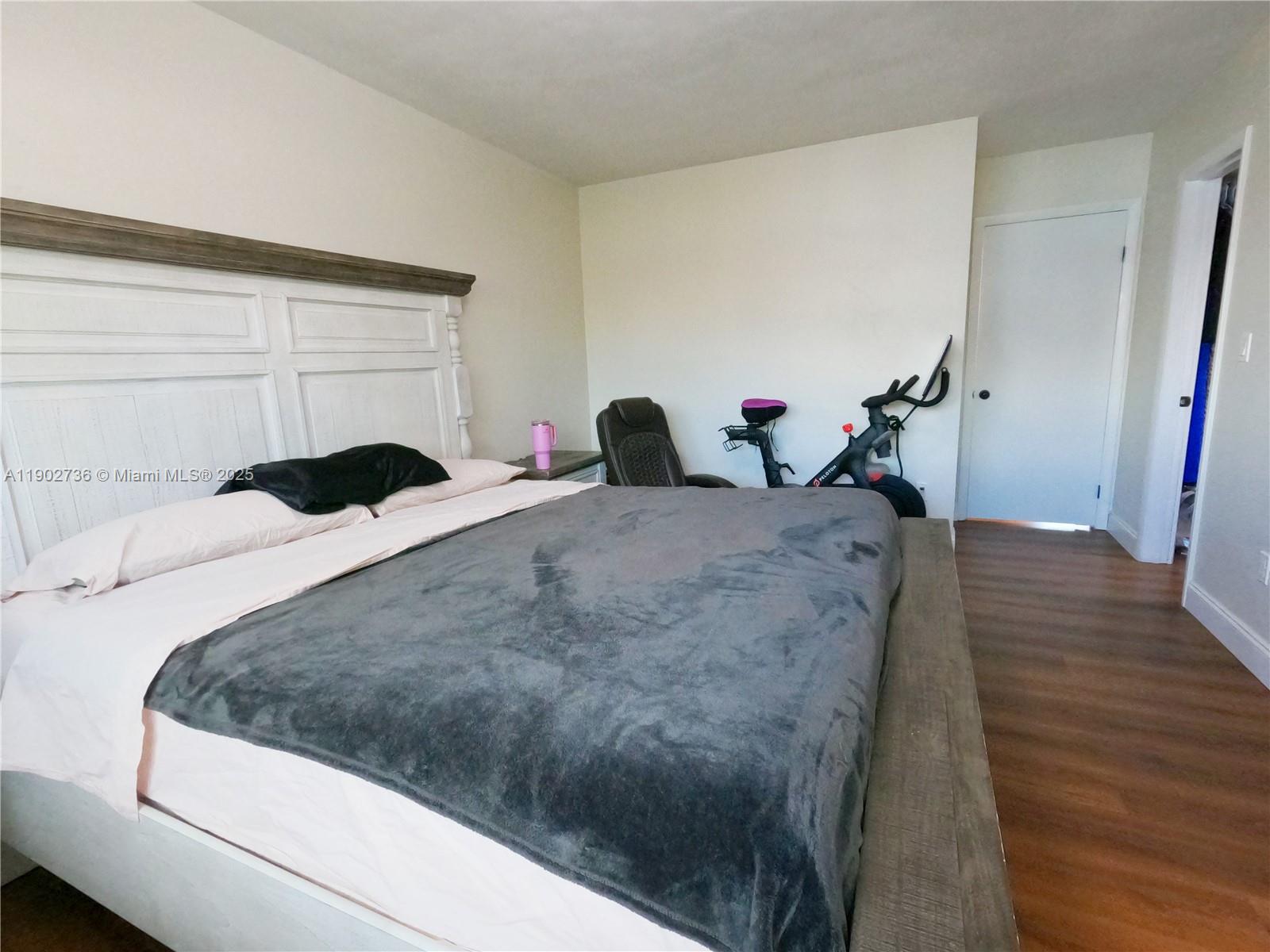 PALM SPRINGS VILLAS 3RD A - Residential