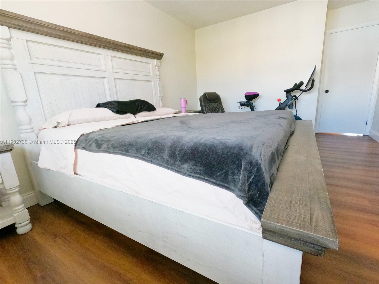 PALM SPRINGS VILLAS 3RD A - Residential