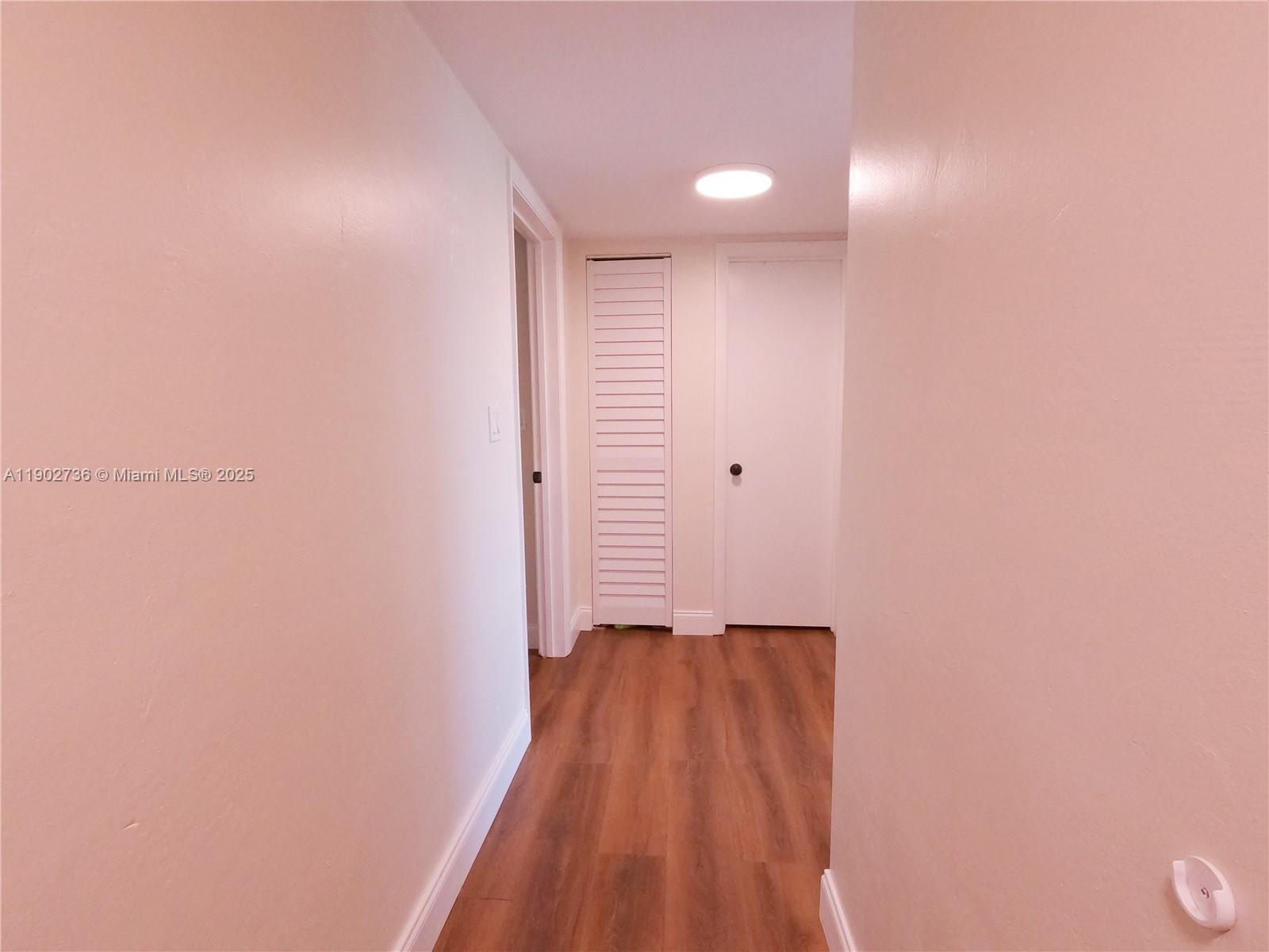 PALM SPRINGS VILLAS 3RD A - Residential