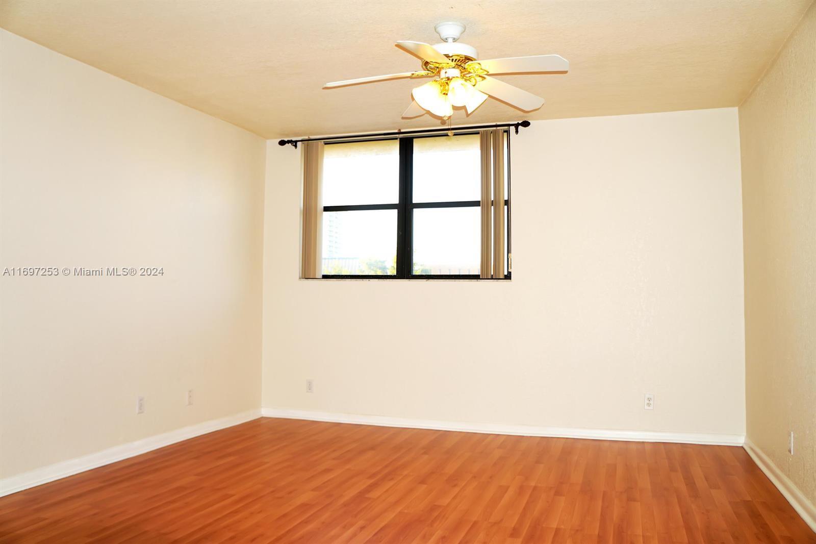 GOLDEN ISLES LAKES CONDO - Residential