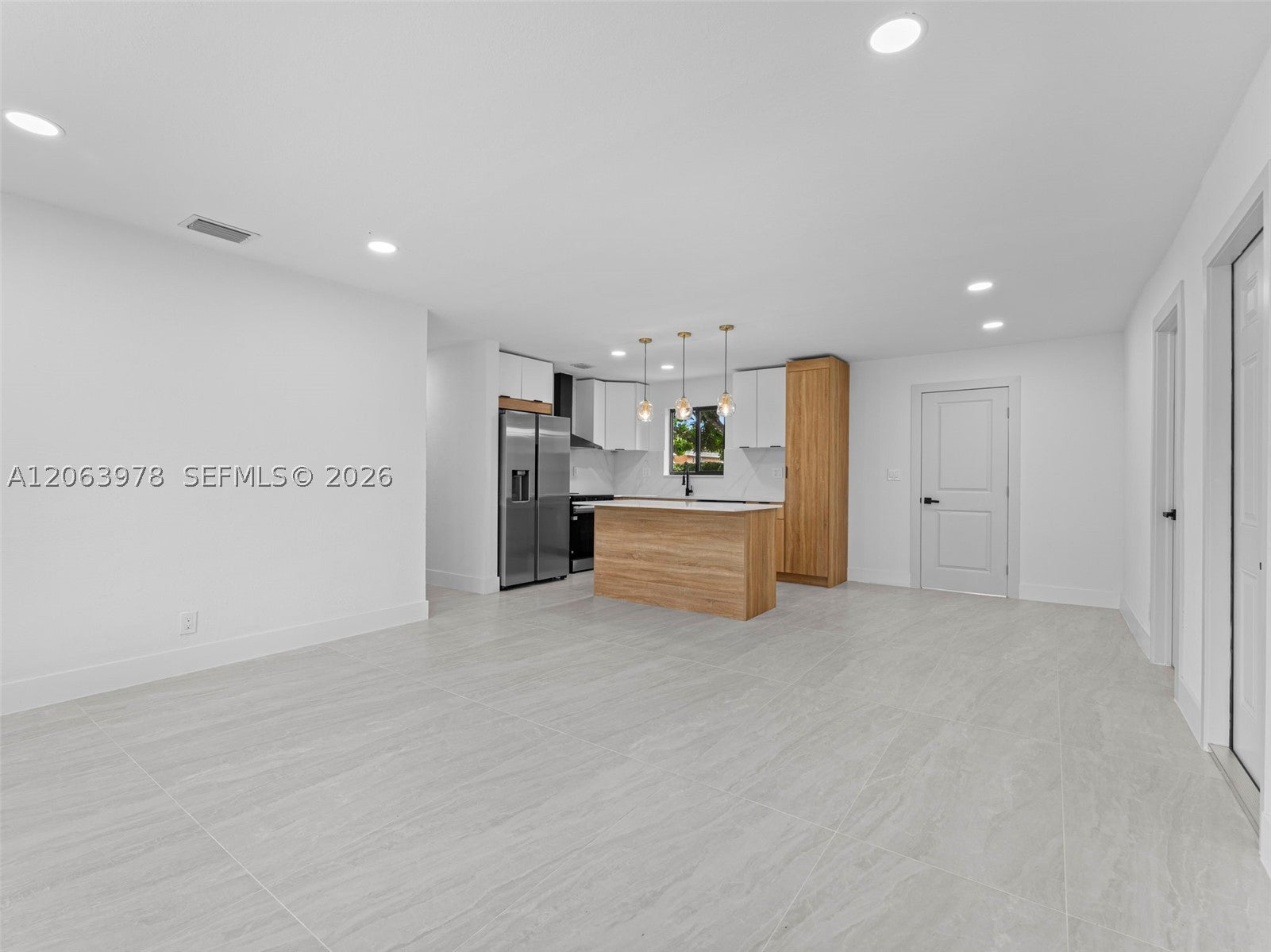 1055 Wyoming Ave, Fort Lauderdale FL 33312