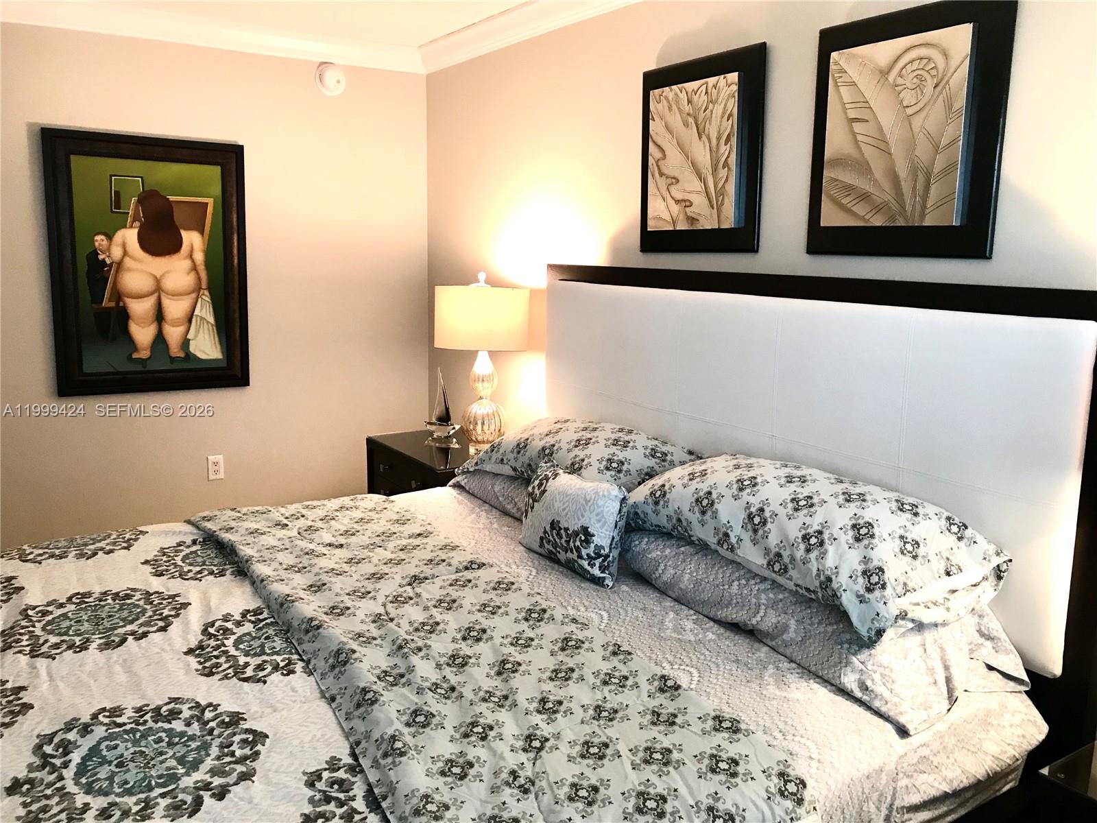 THE COLLINS CONDO - Residential Lease