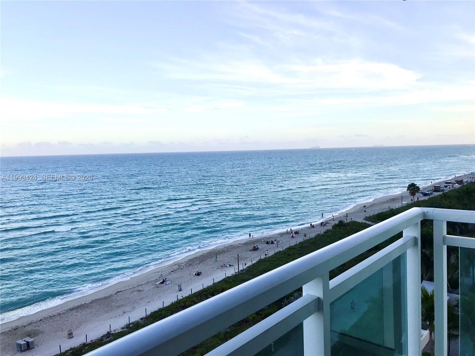 THE COLLINS CONDO - Residential Lease