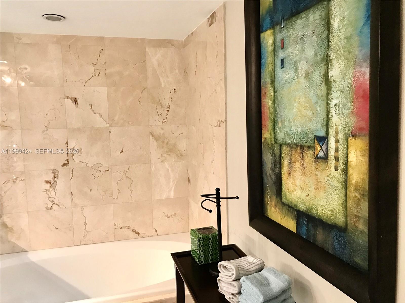 THE COLLINS CONDO - Residential Lease