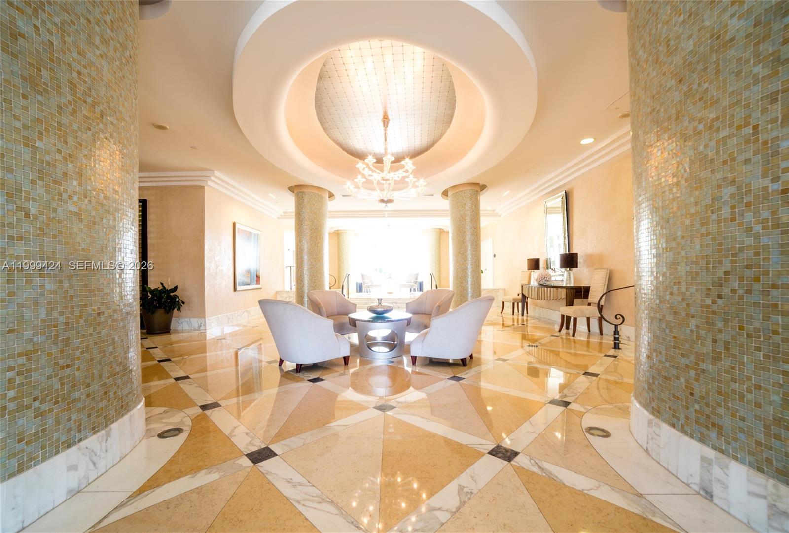 THE COLLINS CONDO - Residential Lease