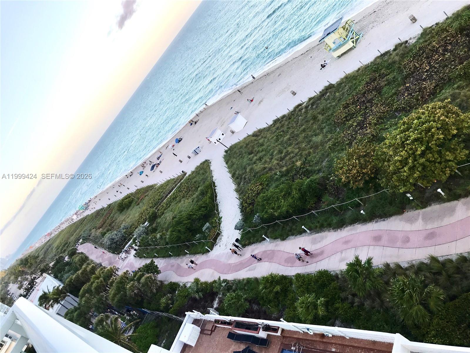 THE COLLINS CONDO - Residential Lease