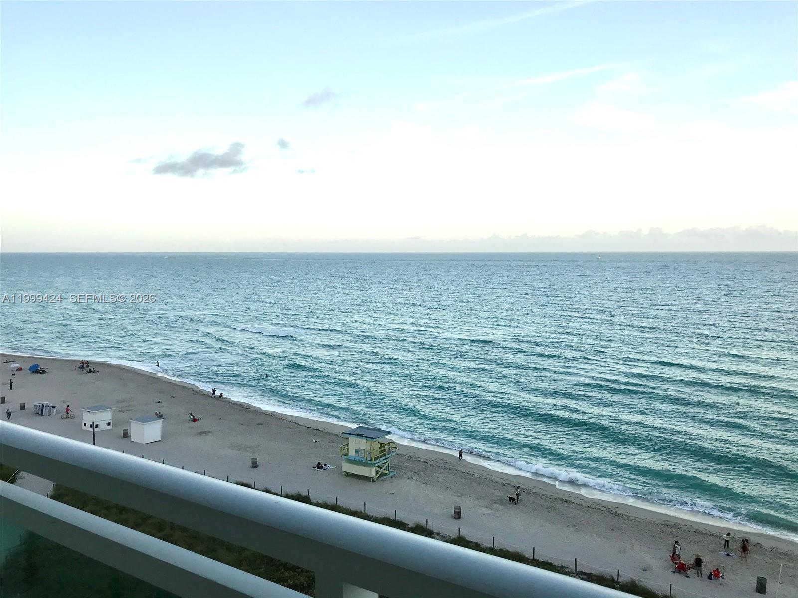 THE COLLINS CONDO - Residential Lease