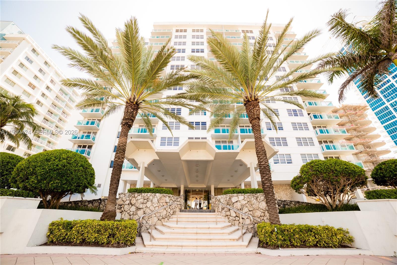 THE COLLINS CONDO - Residential Lease