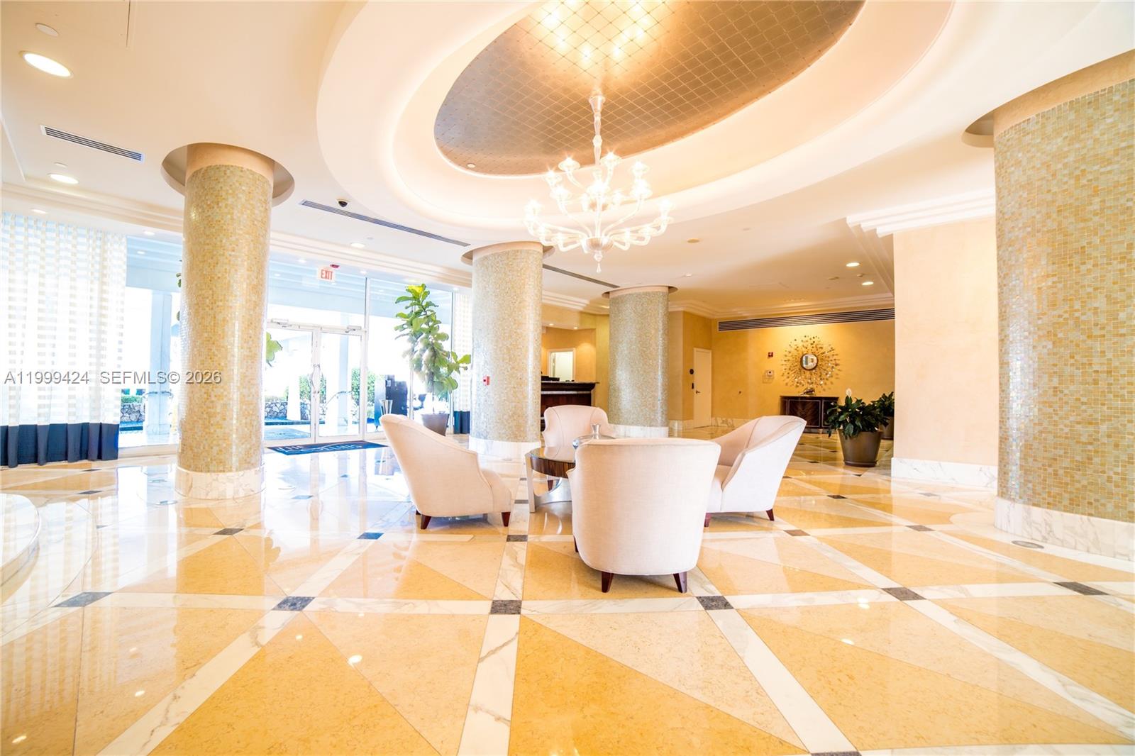 THE COLLINS CONDO - Residential Lease