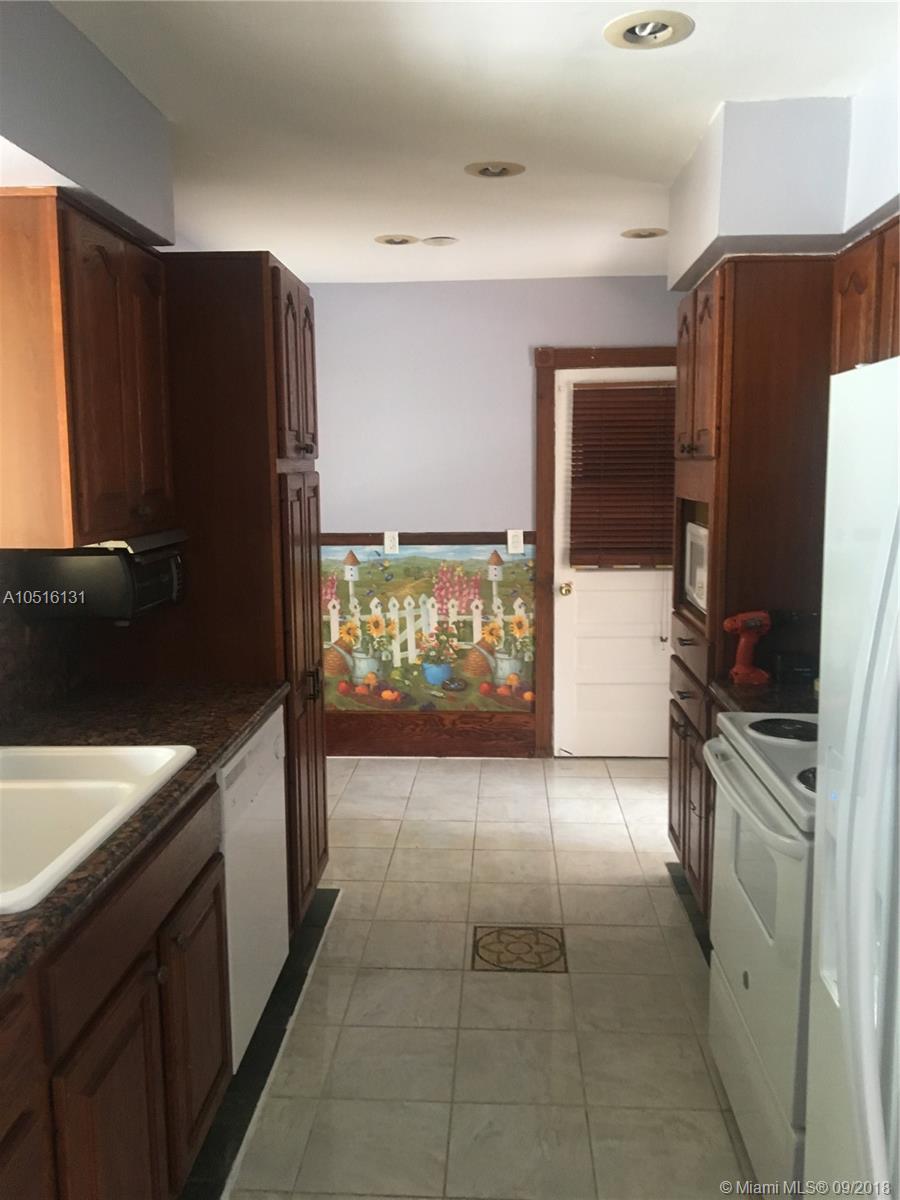 BOULEVARD HEIGHTS SEC TEN - Residential Lease