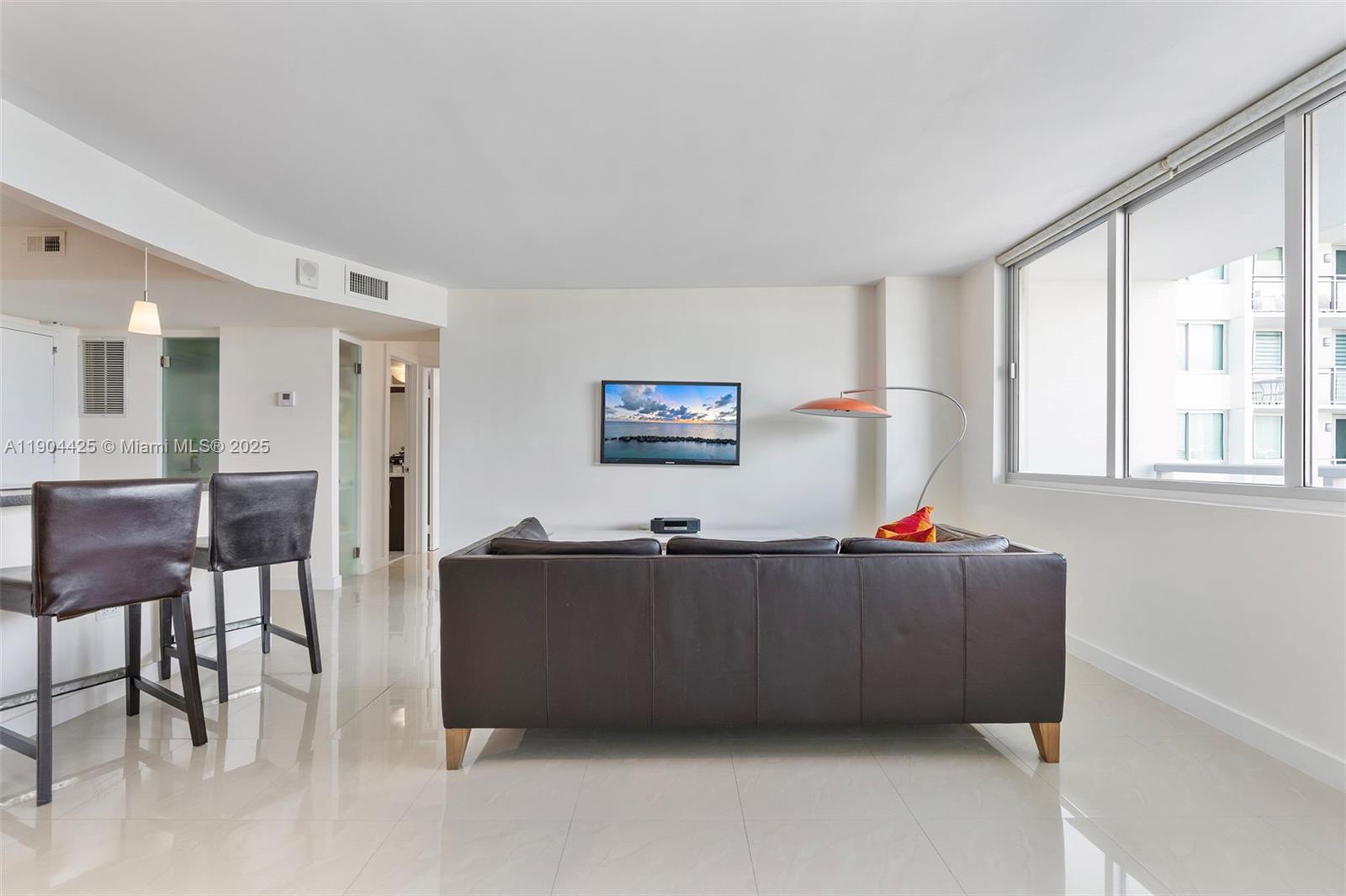 BURLEIGH HOUSE CONDO - Residential