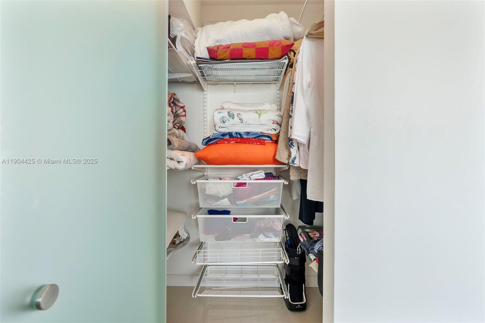 BURLEIGH HOUSE CONDO - Residential