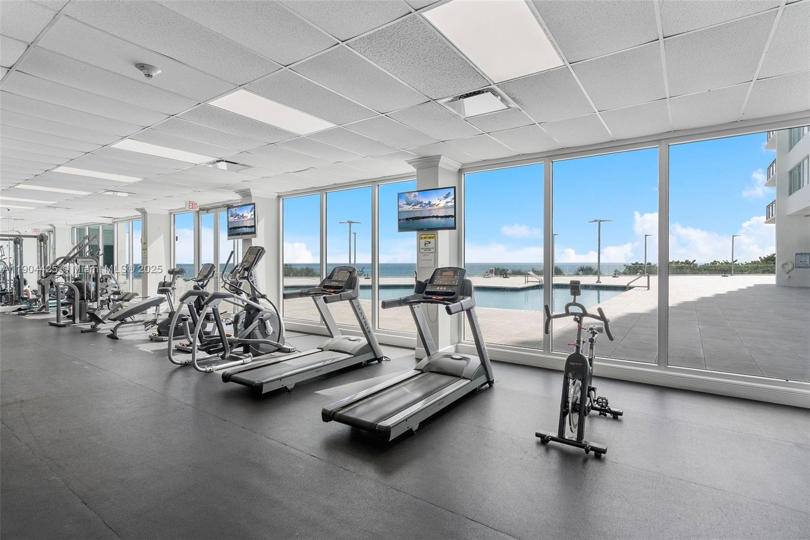 BURLEIGH HOUSE CONDO - Residential