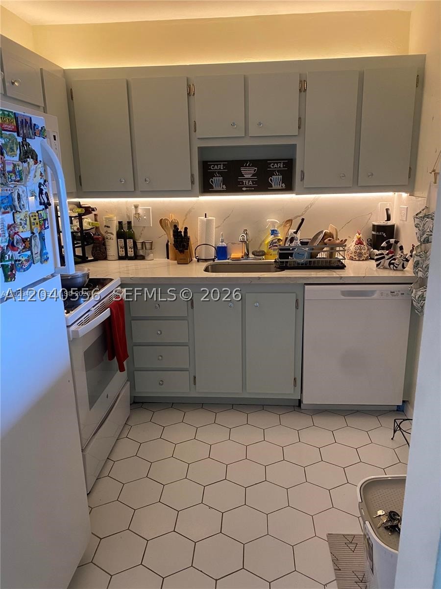 1465 NE 123rd St 409