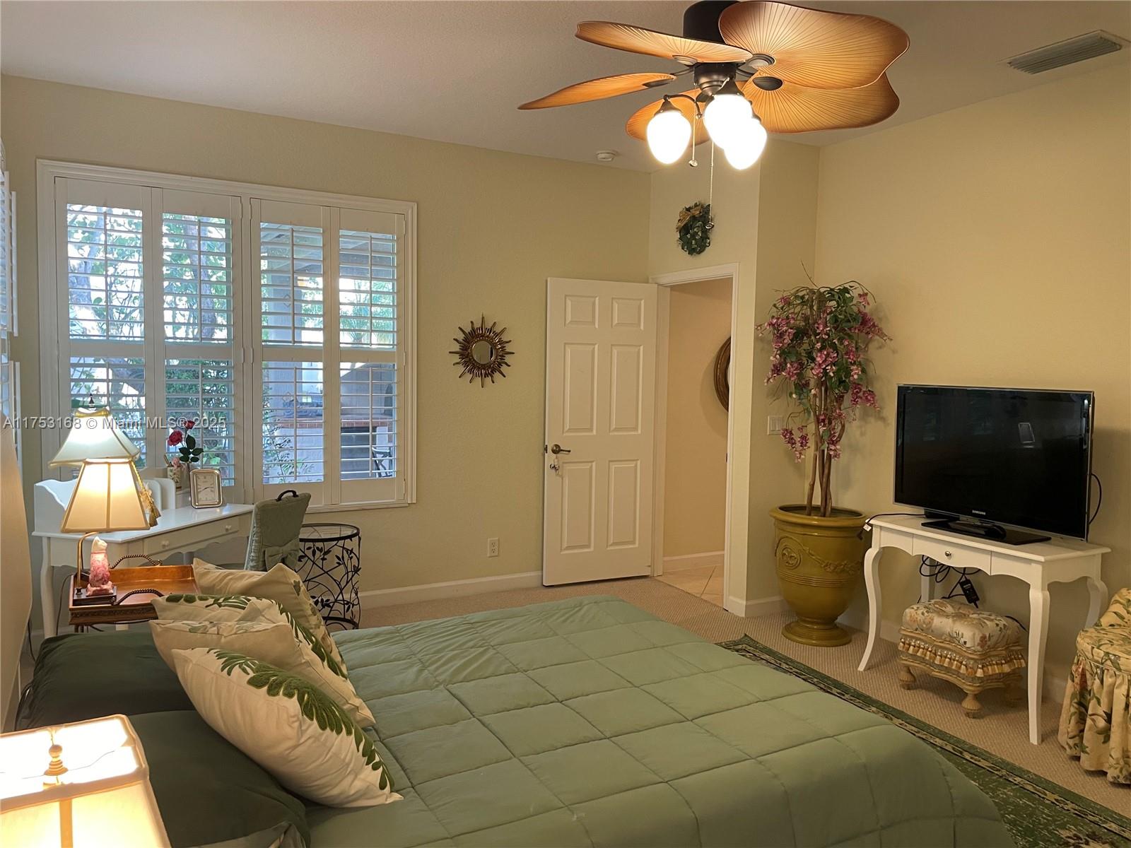 GABLES AT NORTHLAKE 1 - Residential