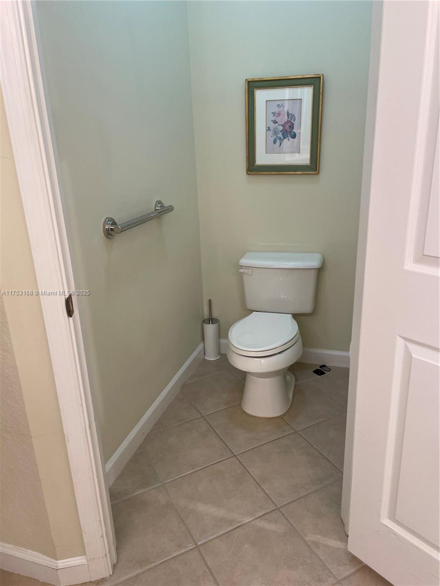 GABLES AT NORTHLAKE 1 - Residential