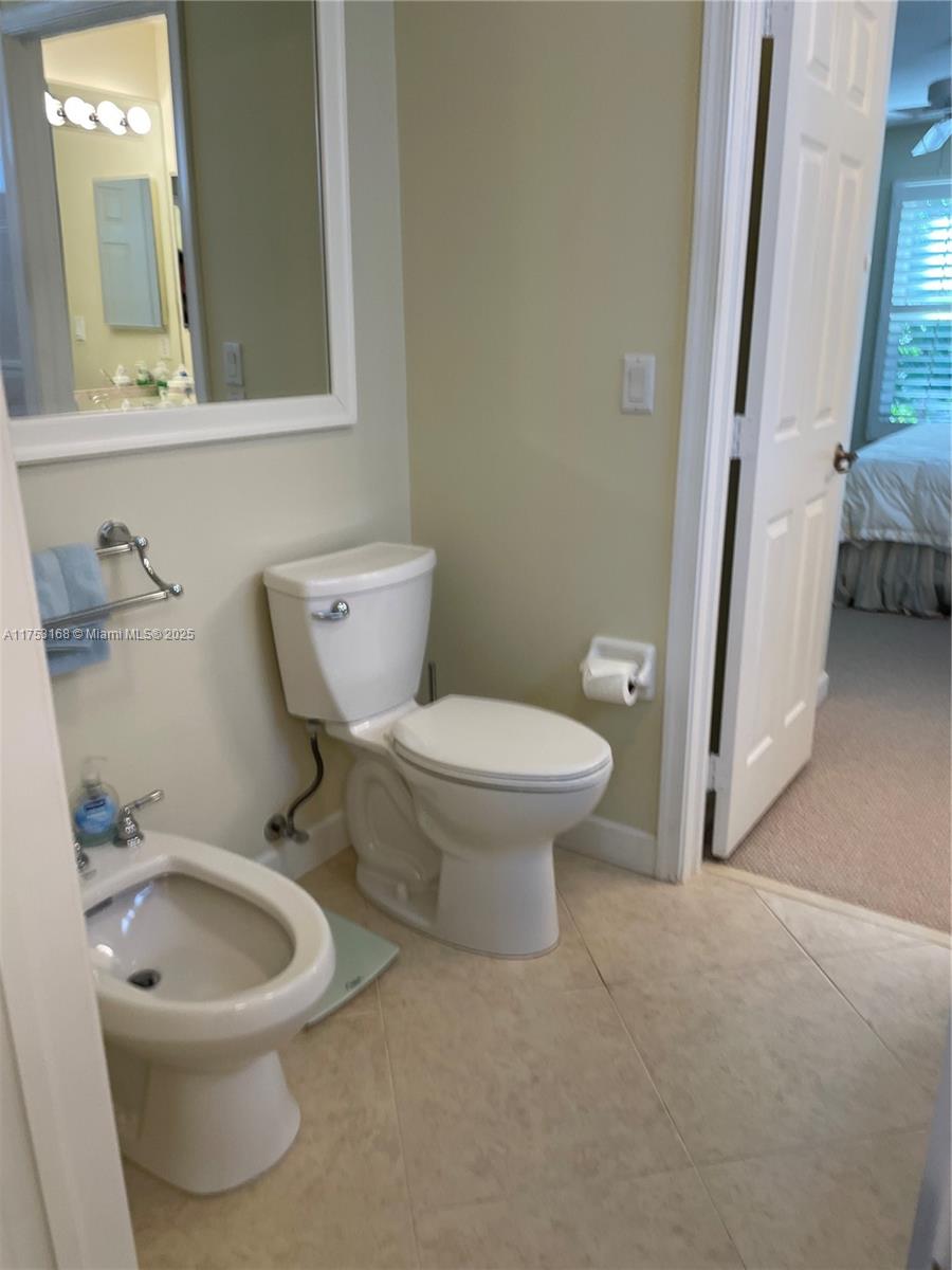 GABLES AT NORTHLAKE 1 - Residential