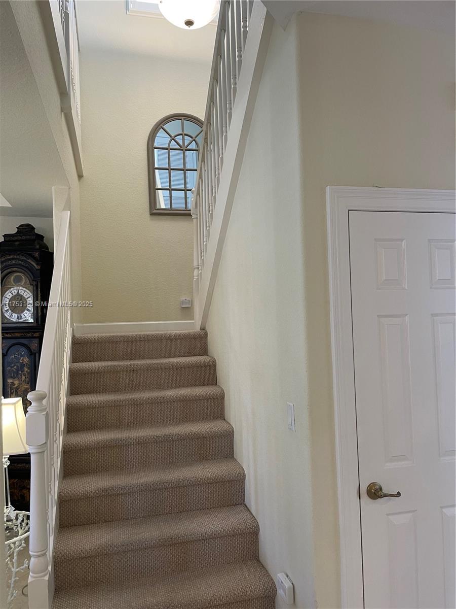 GABLES AT NORTHLAKE 1 - Residential