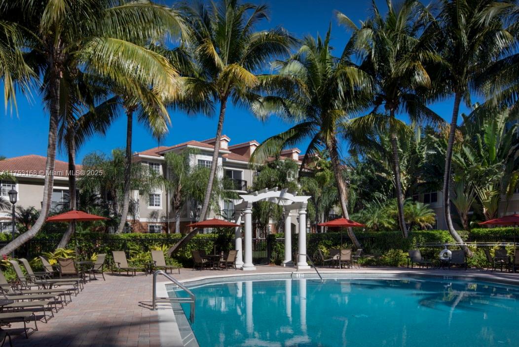 GABLES AT NORTHLAKE 1 - Residential