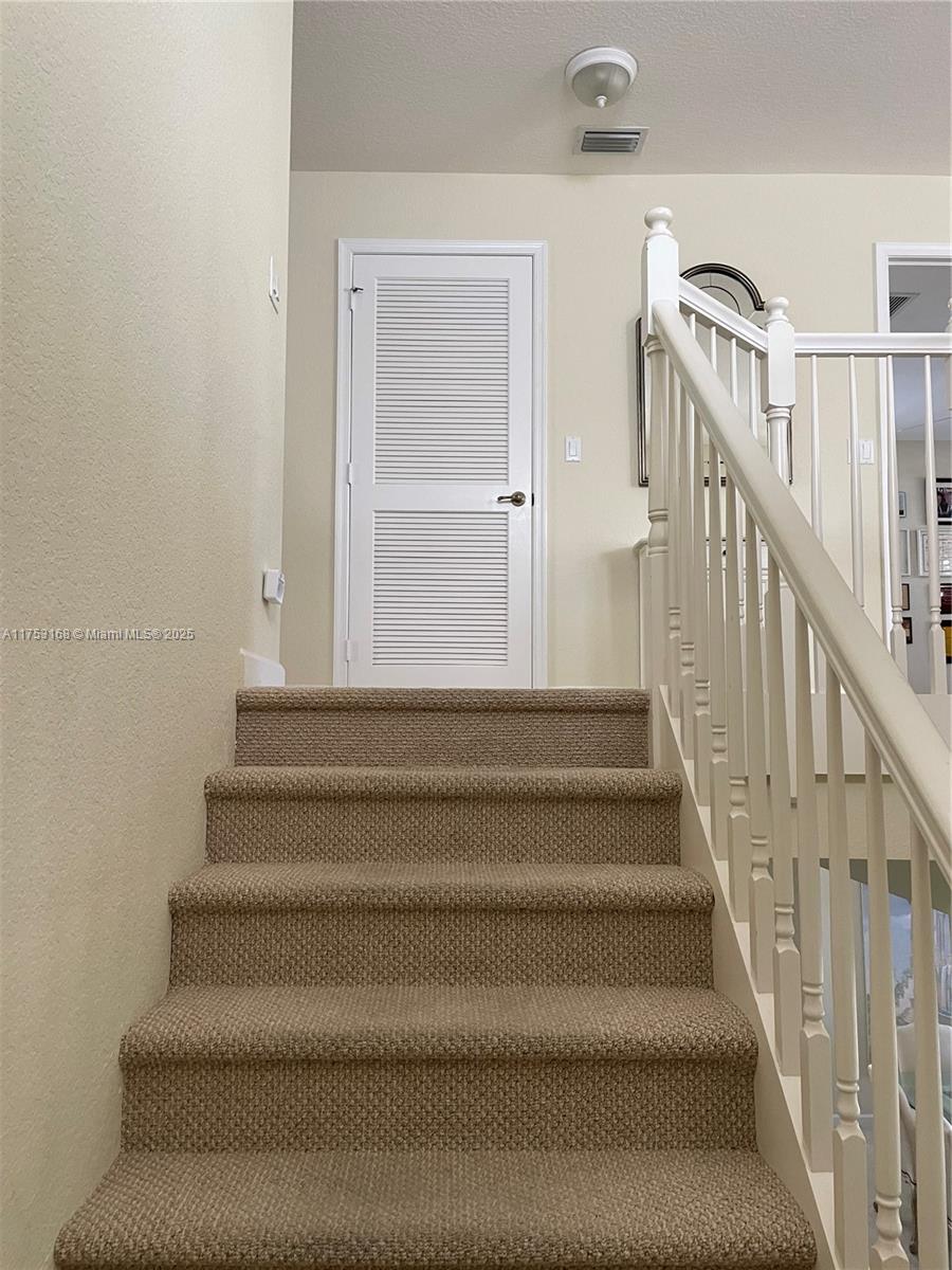 GABLES AT NORTHLAKE 1 - Residential