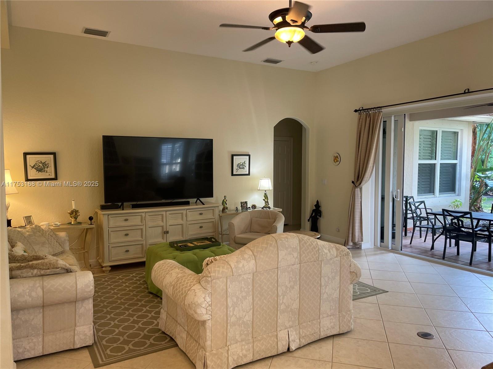 GABLES AT NORTHLAKE 1 - Residential
