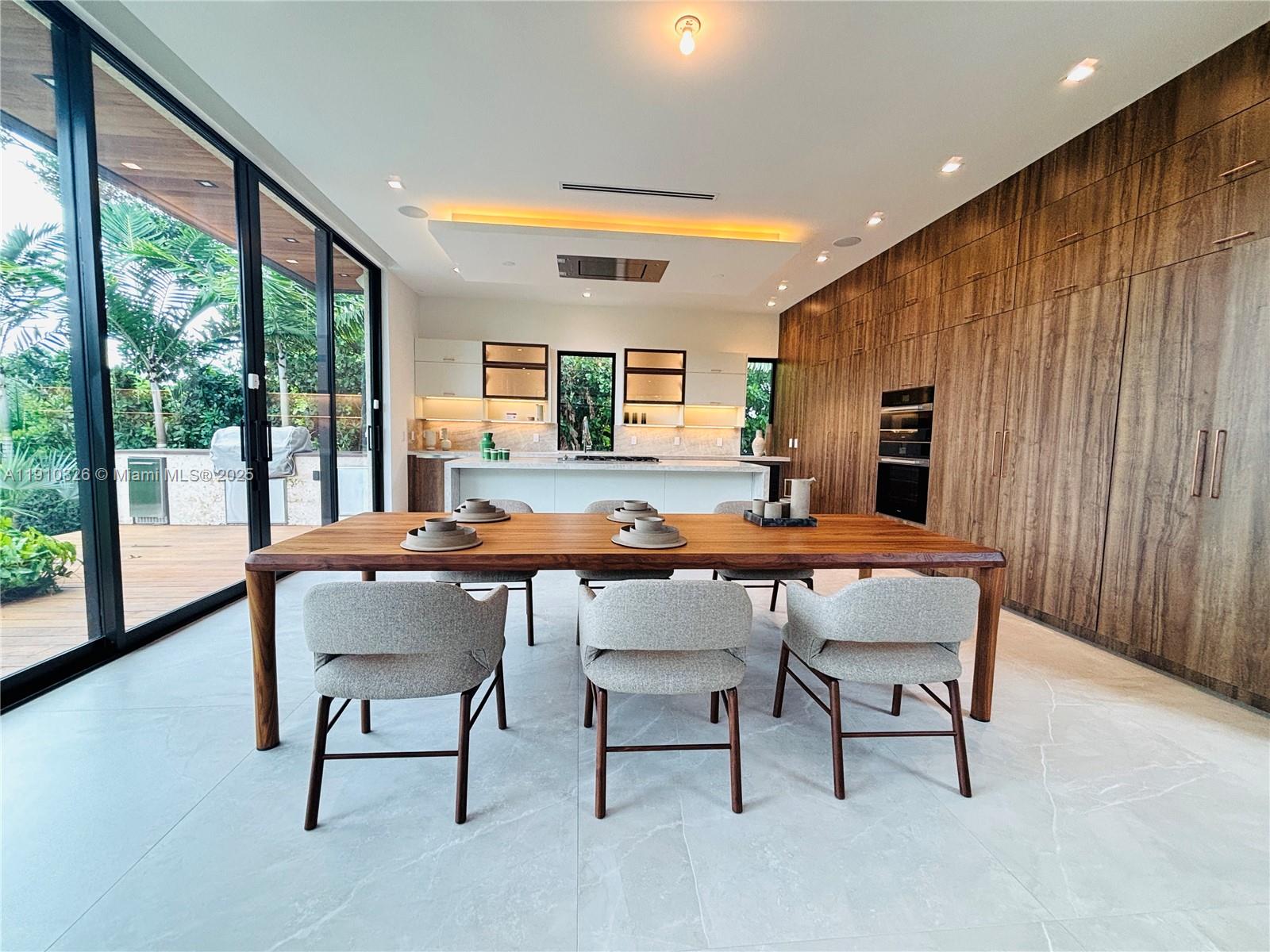 LA GORCE GOLF SUB - Residential