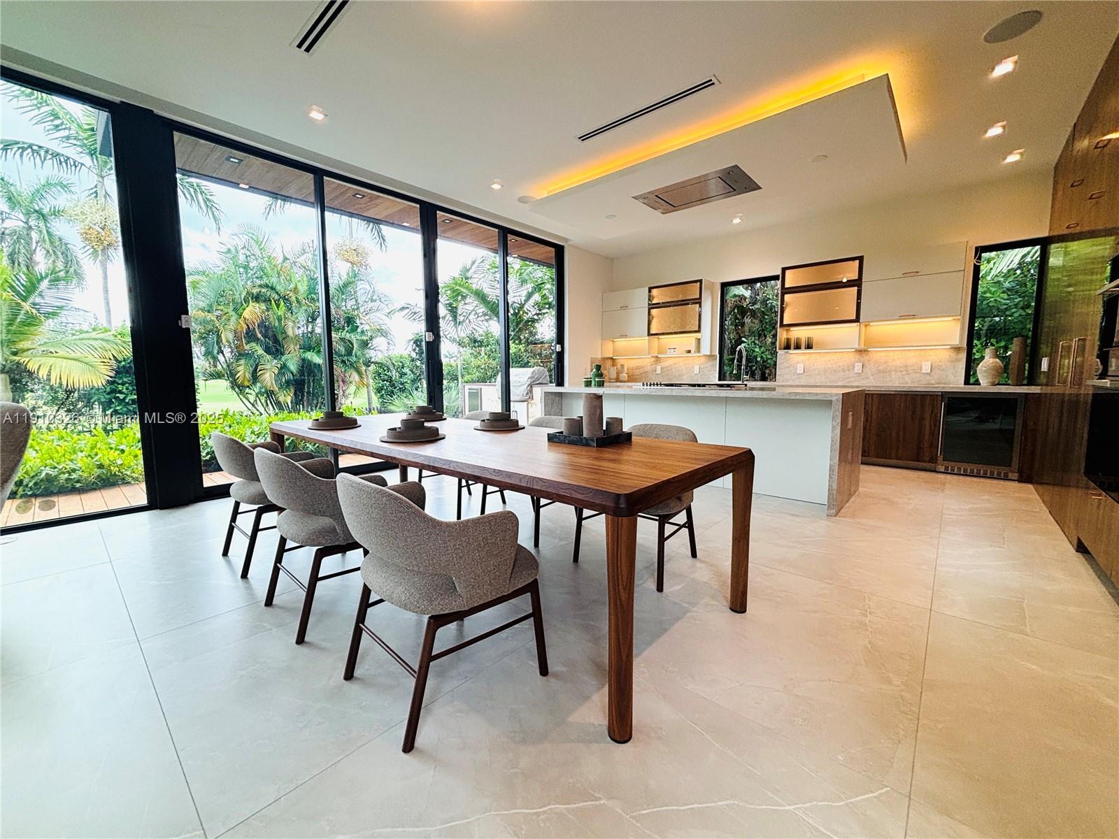 LA GORCE GOLF SUB - Residential