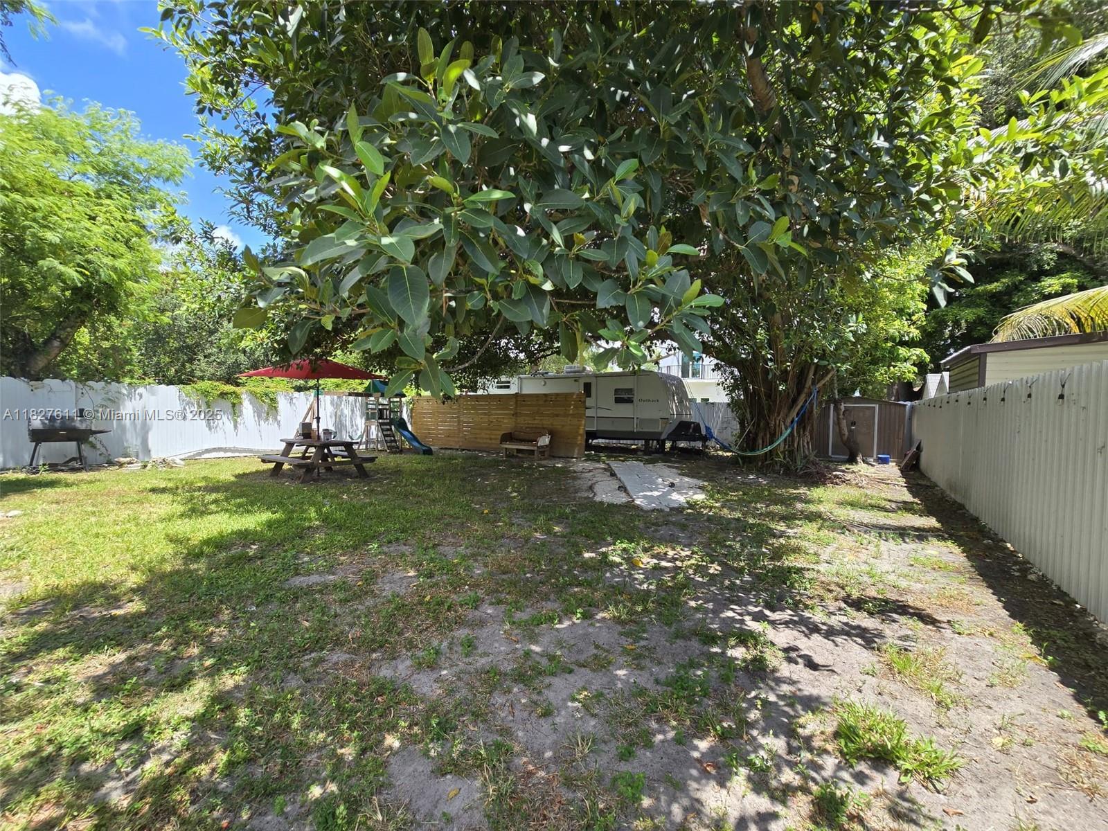 2729 NW 47th St