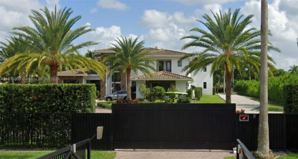 Photo of 4650 SW 126th Ave, Southwest Ranches, FL 33330 (MLS # A11875900)