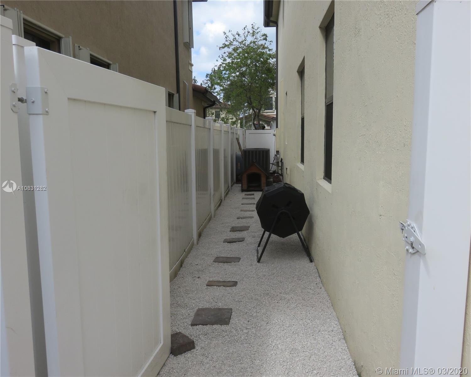 BELLAGIO - Residential Lease