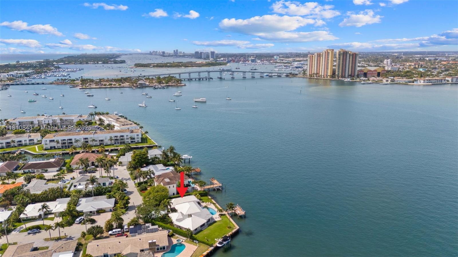 YACHT HARBOR MANOR - Residential