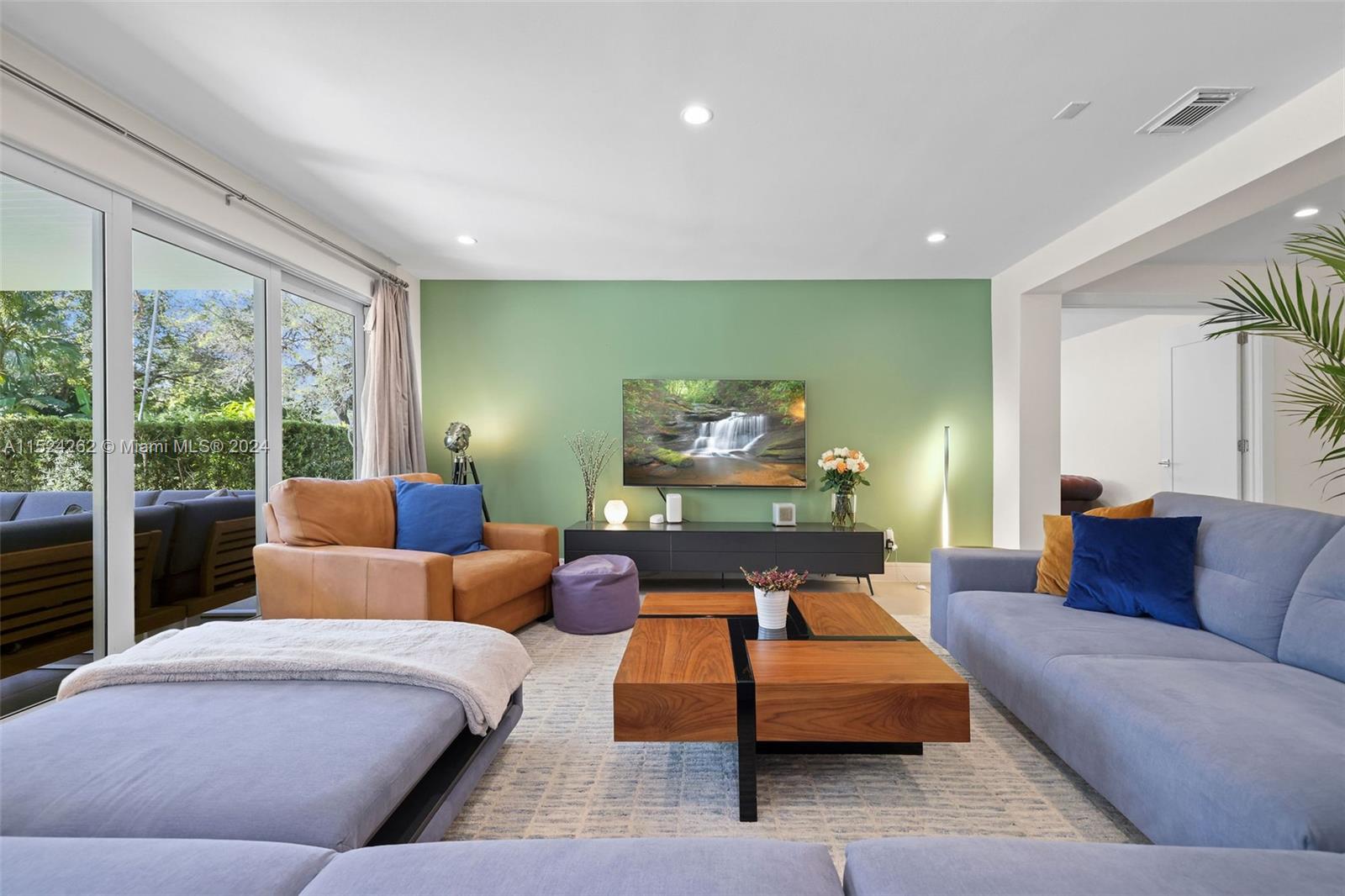 PINE TREE ESTATES - Residential