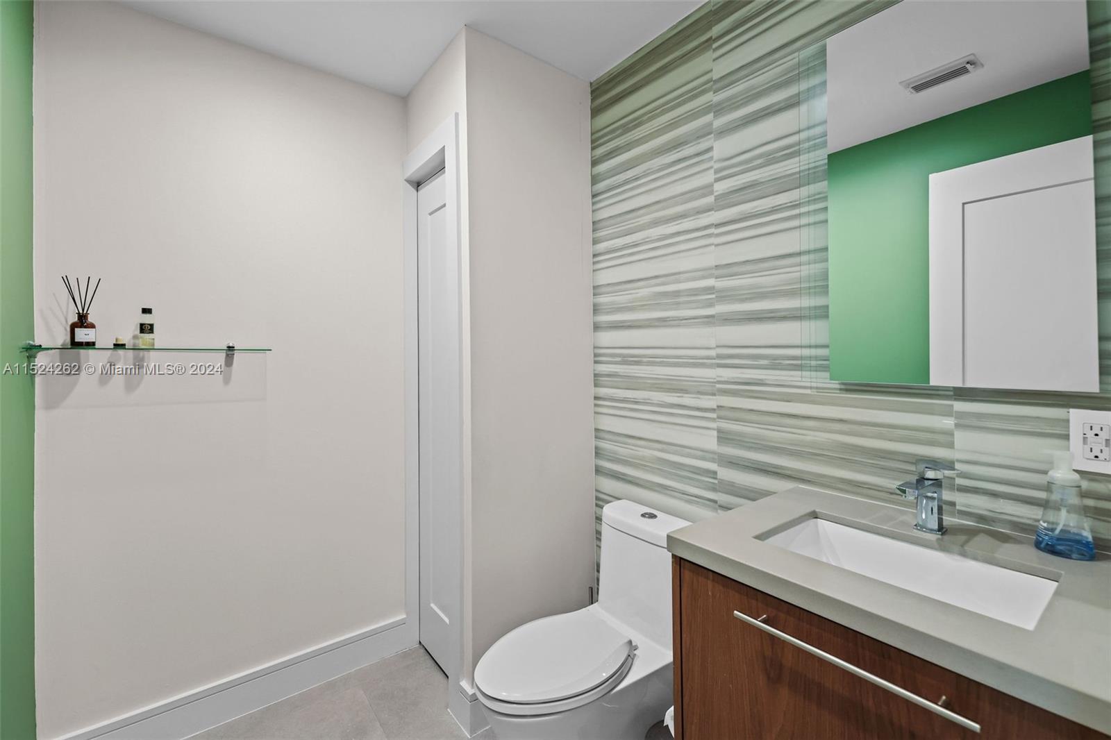 PINE TREE ESTATES - Residential