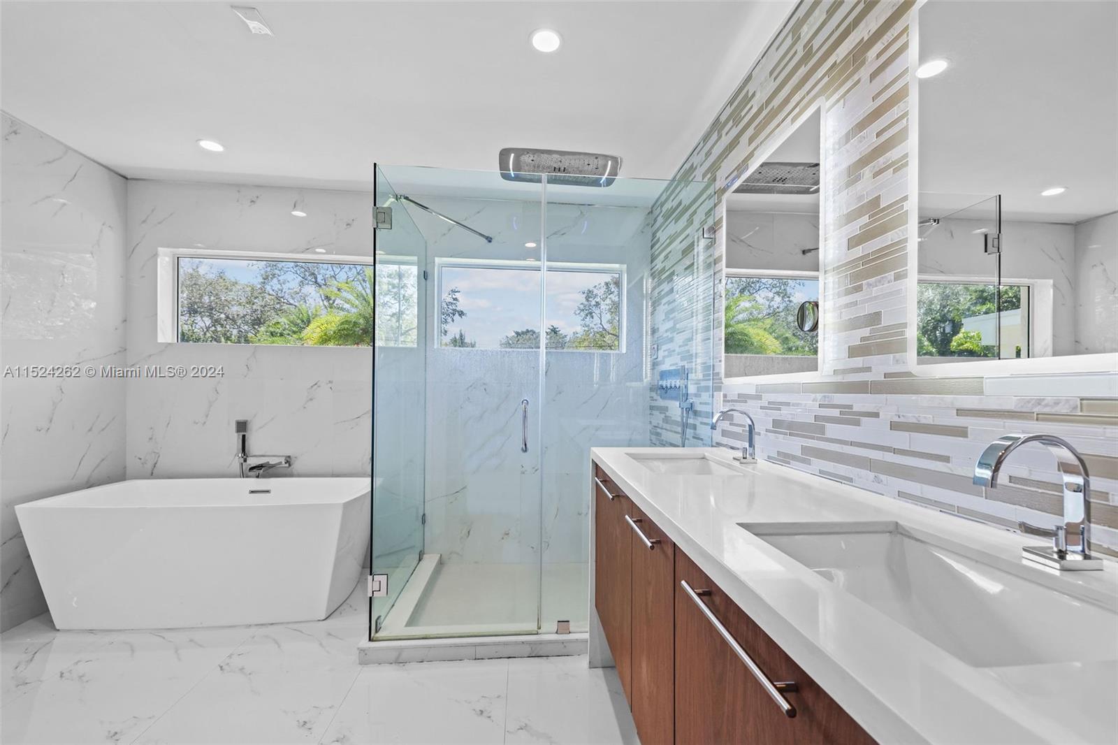 PINE TREE ESTATES - Residential