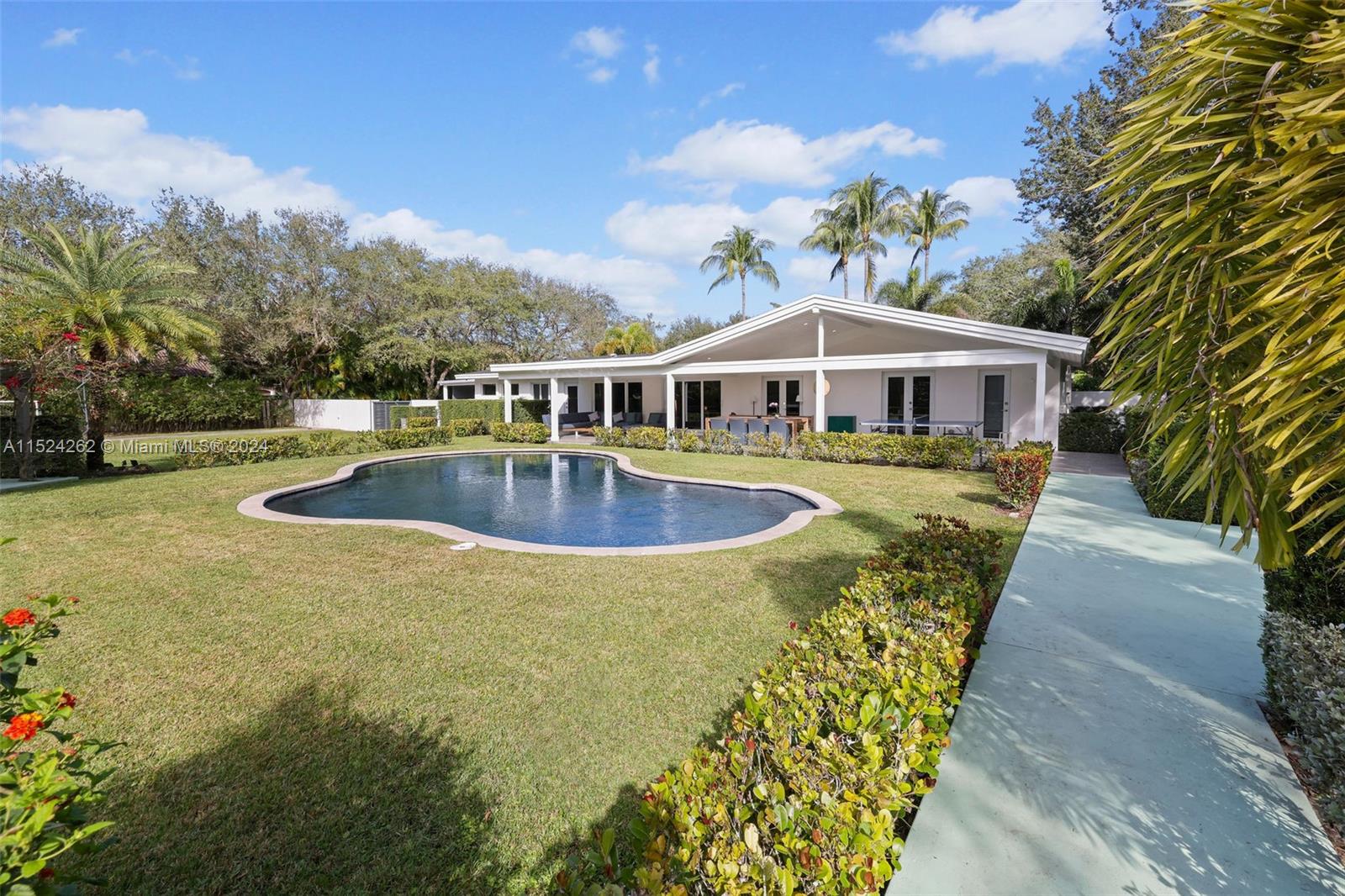 PINE TREE ESTATES - Residential