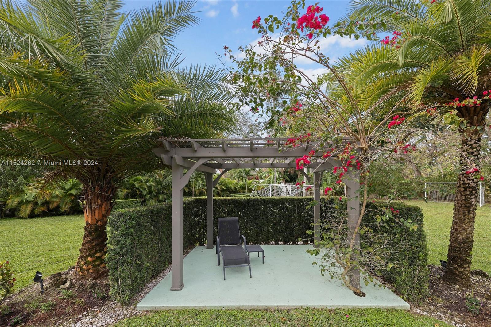 PINE TREE ESTATES - Residential