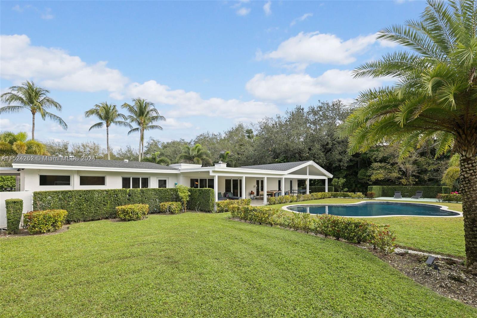 PINE TREE ESTATES - Residential