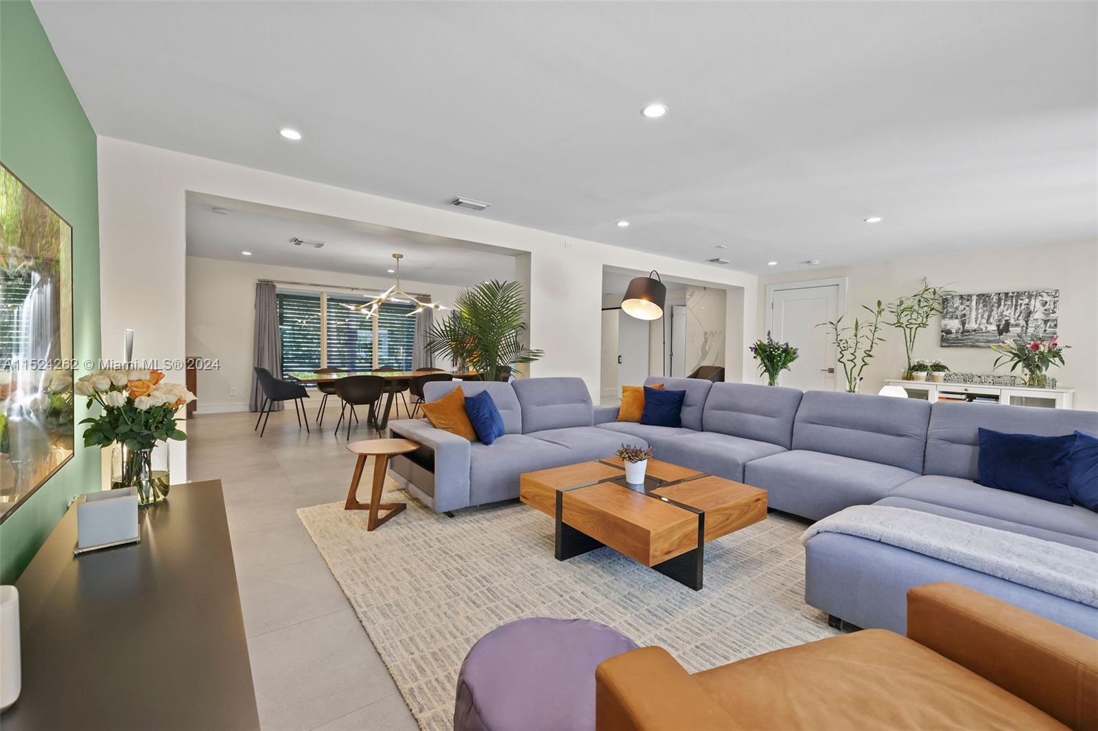 PINE TREE ESTATES - Residential