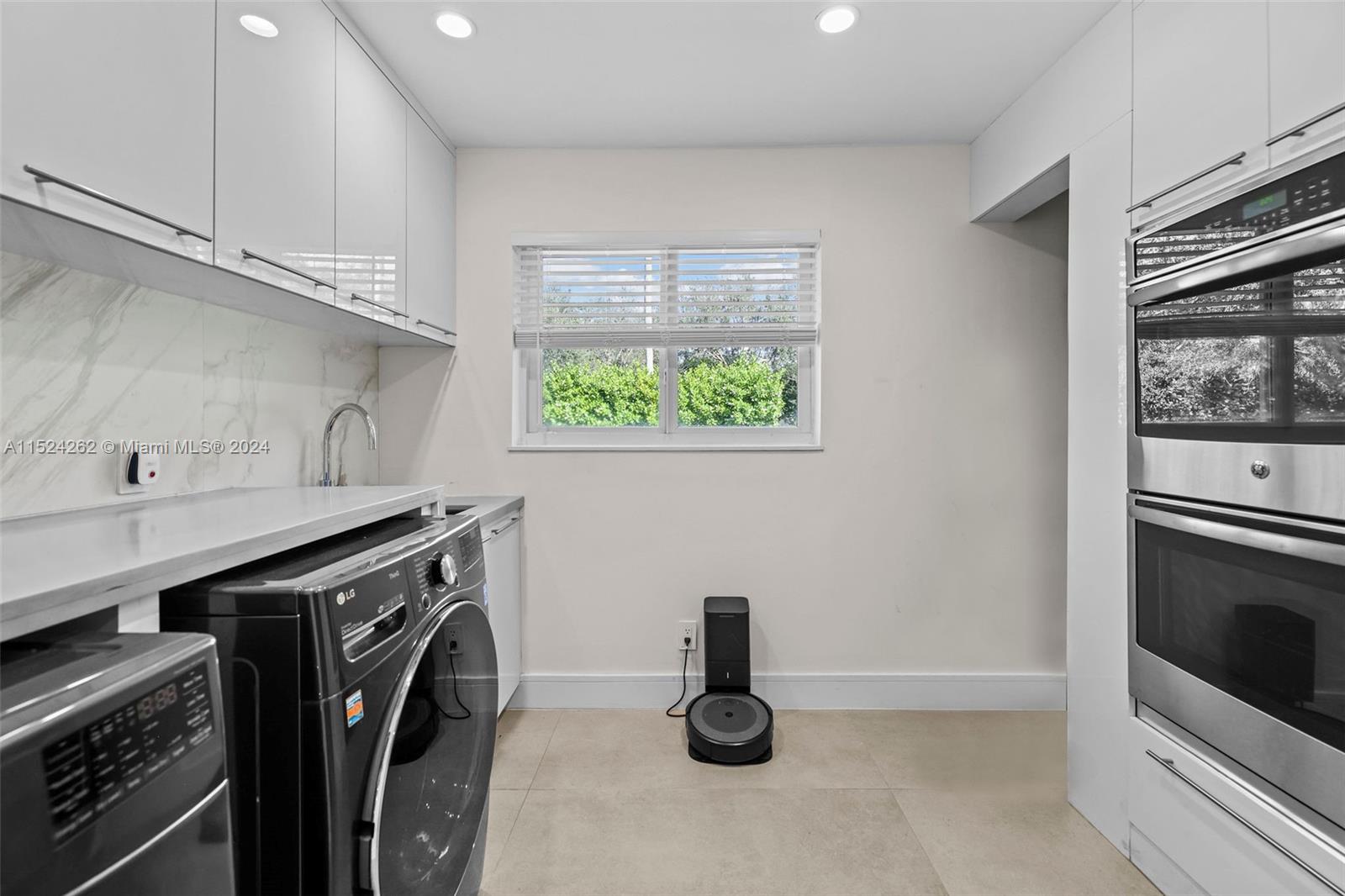 PINE TREE ESTATES - Residential