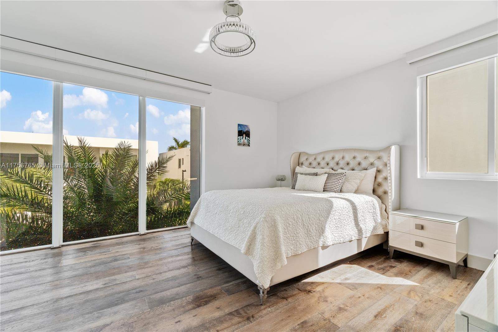 DORAL COMMONS RESIDENTIAL - Residential