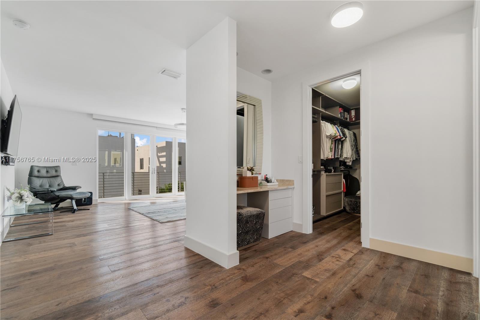 DORAL COMMONS RESIDENTIAL - Residential