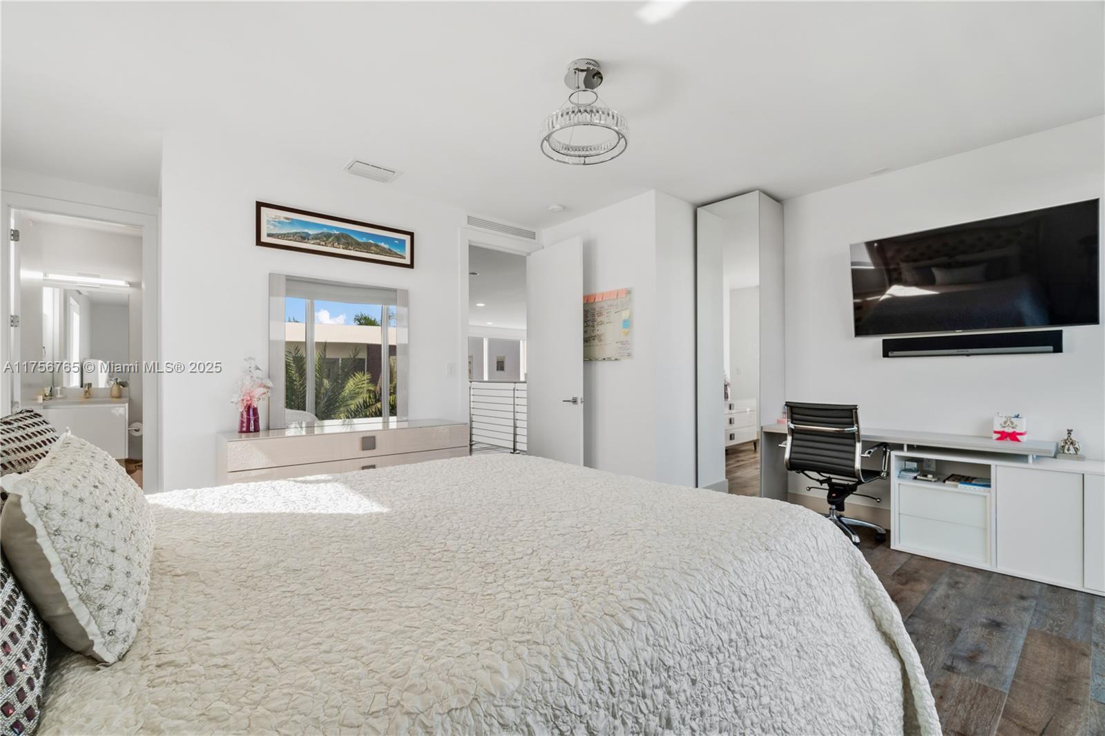 DORAL COMMONS RESIDENTIAL - Residential