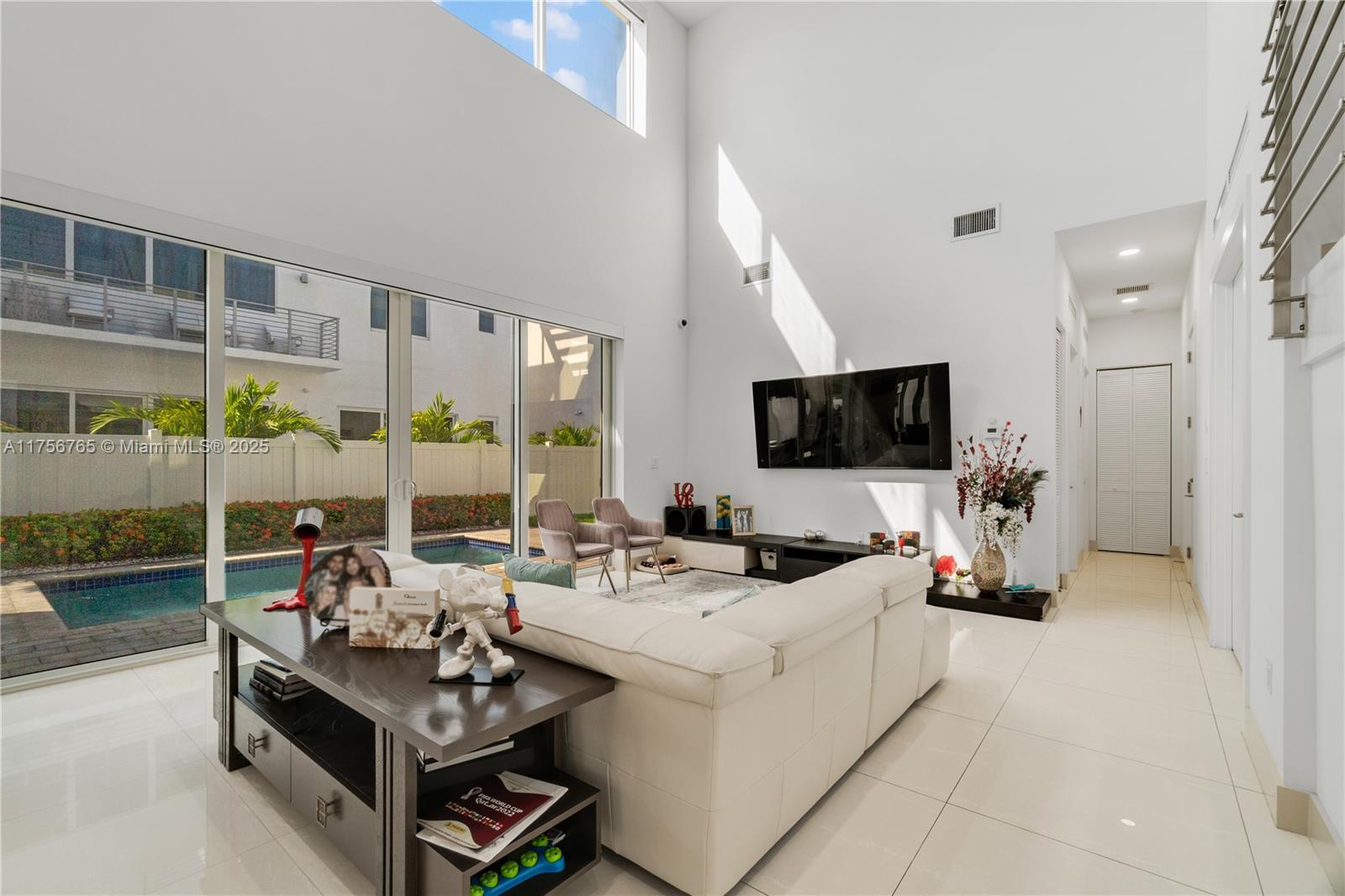 DORAL COMMONS RESIDENTIAL - Residential