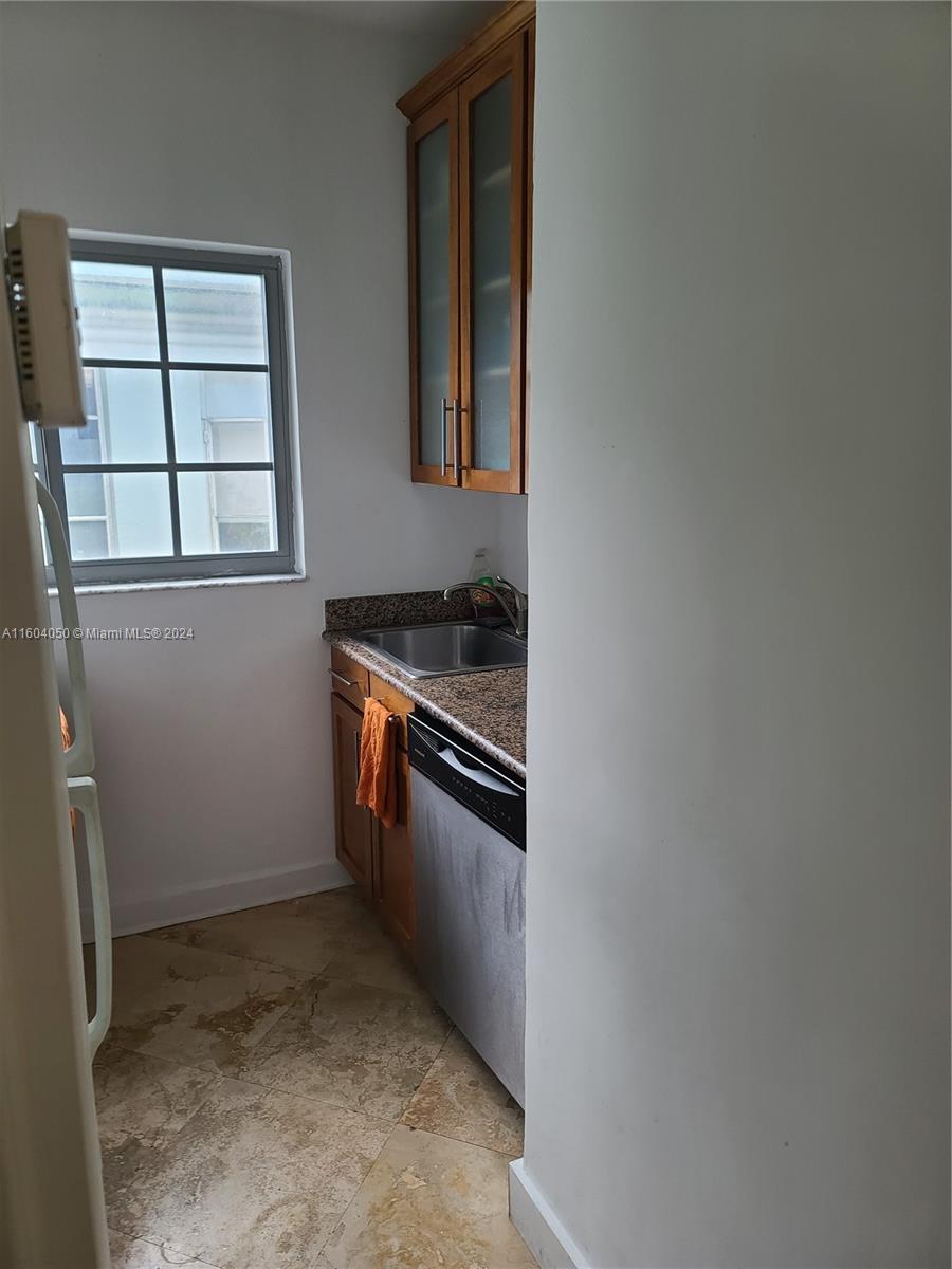 MARBELLA OF SOUTH BEACH C - Residential Lease