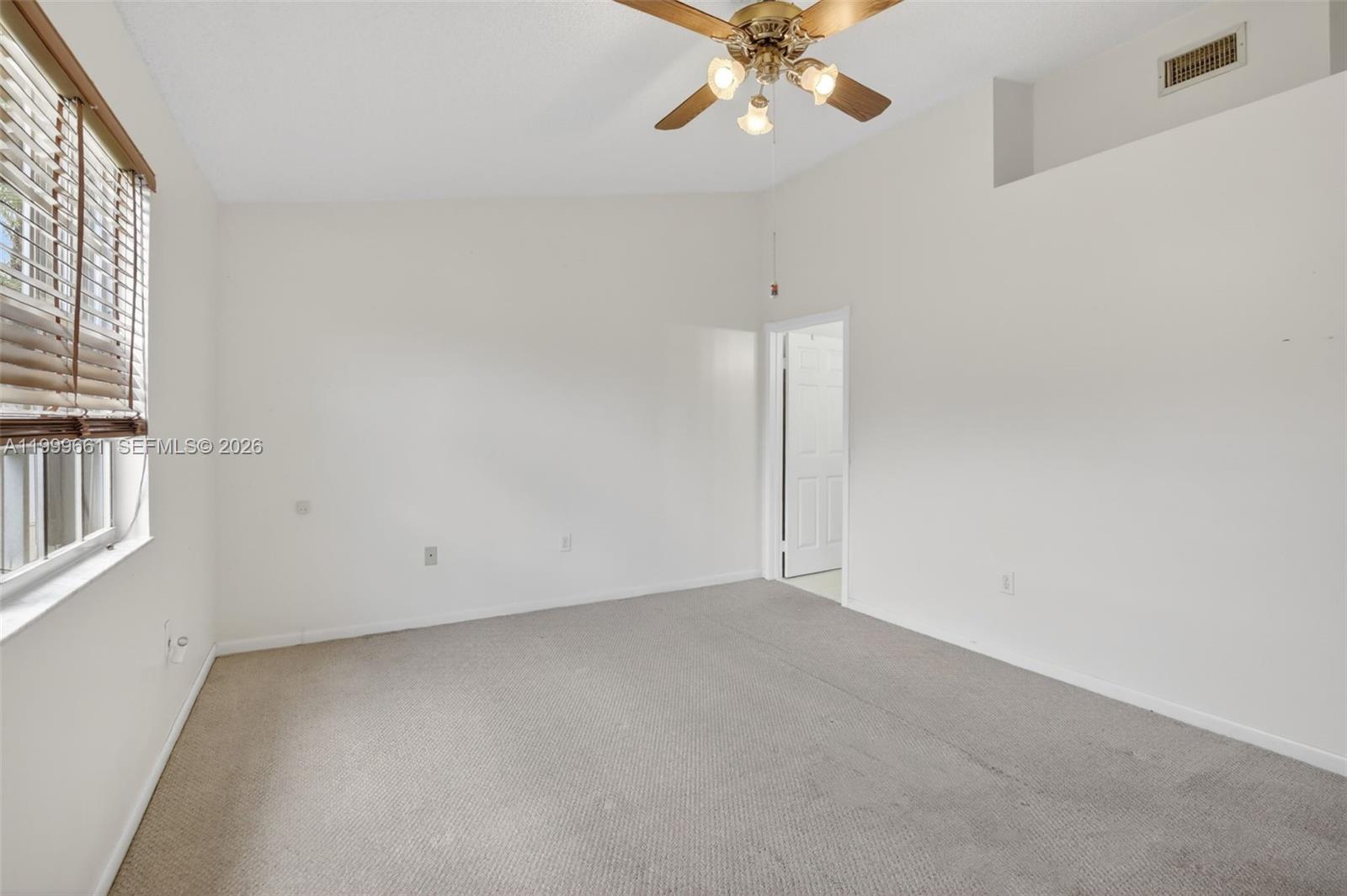 PEMBROKE POINTE - IMAGES - Residential