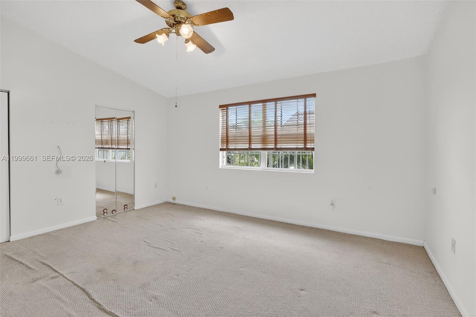 PEMBROKE POINTE - IMAGES - Residential