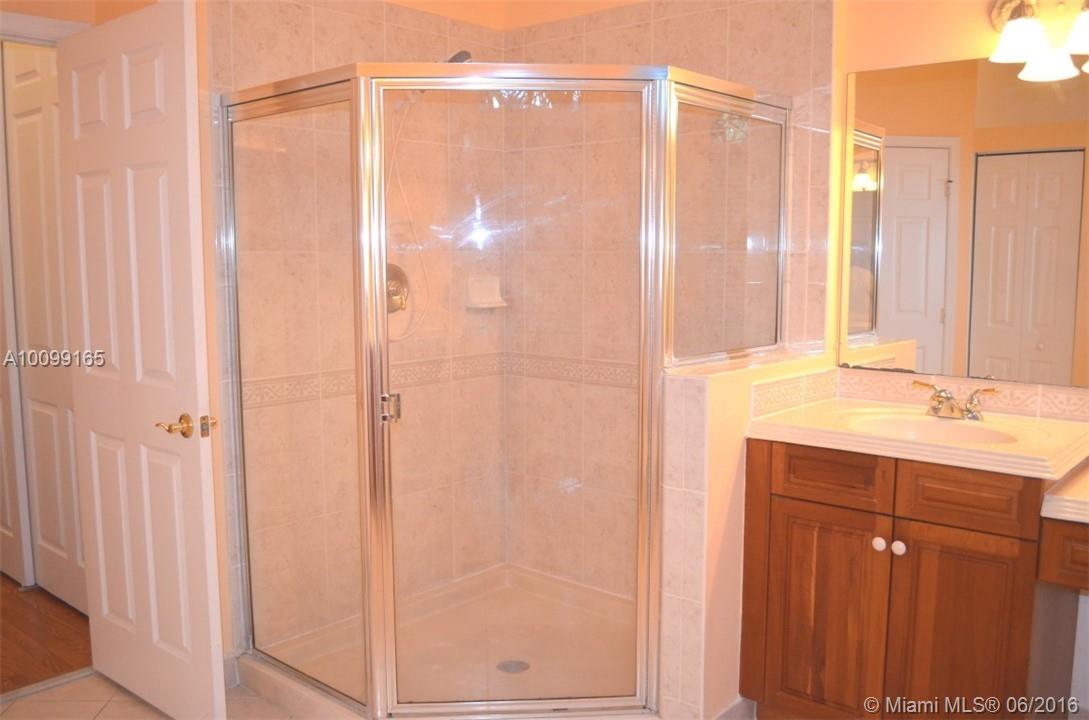 Riviera Isles II 170-53 B - Residential