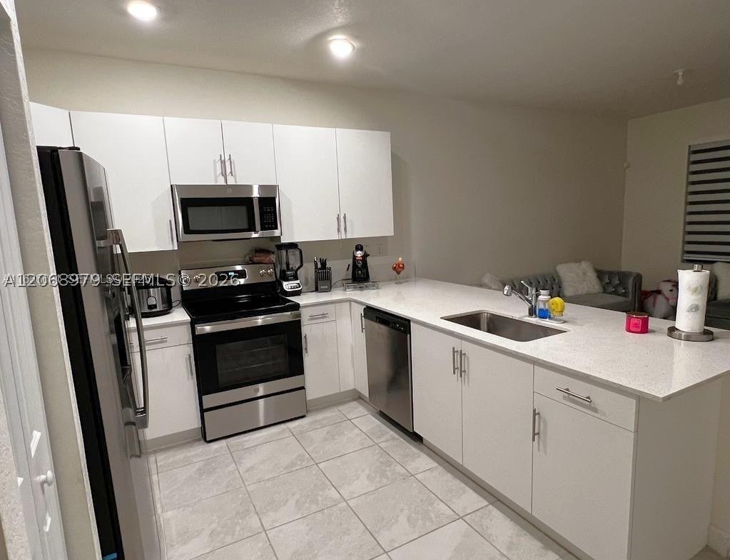 3382 W 114th Ter
